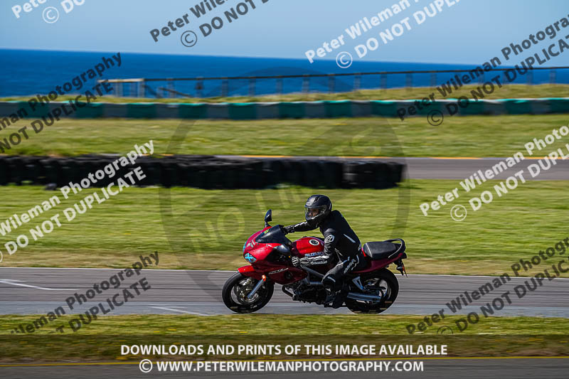 anglesey no limits trackday;anglesey photographs;anglesey trackday photographs;enduro digital images;event digital images;eventdigitalimages;no limits trackdays;peter wileman photography;racing digital images;trac mon;trackday digital images;trackday photos;ty croes